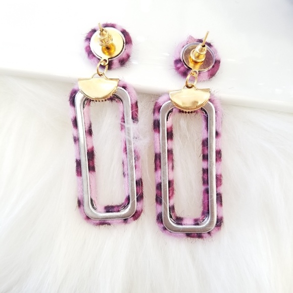 Faux fur Purple leapord print earrings - Picture 3 of 3